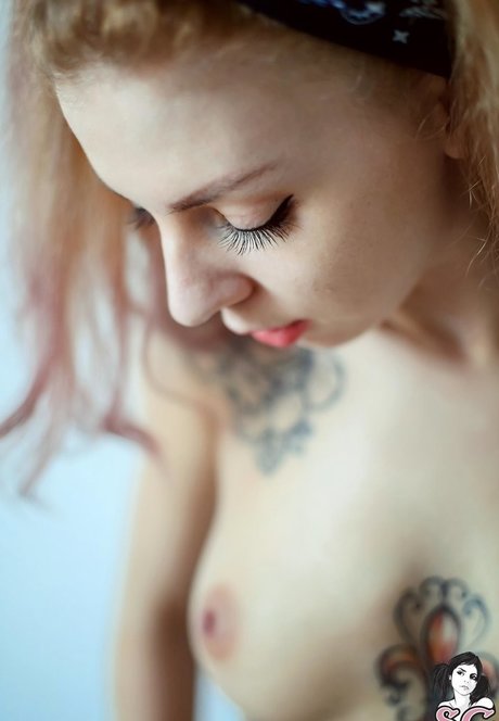 異人種間乱交オンリーファンズ 無料セックス 画像