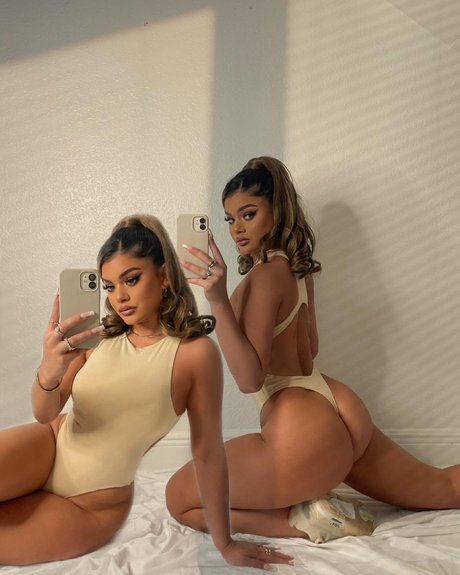 Dayanna Comas 独占スター 写真