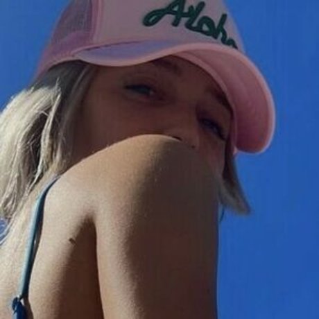 Alexandra Cooper HDスター 写真