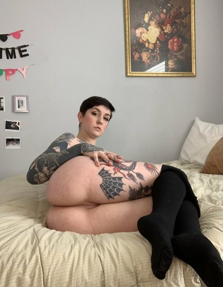 Femme Puppy 美しいモデル 写真