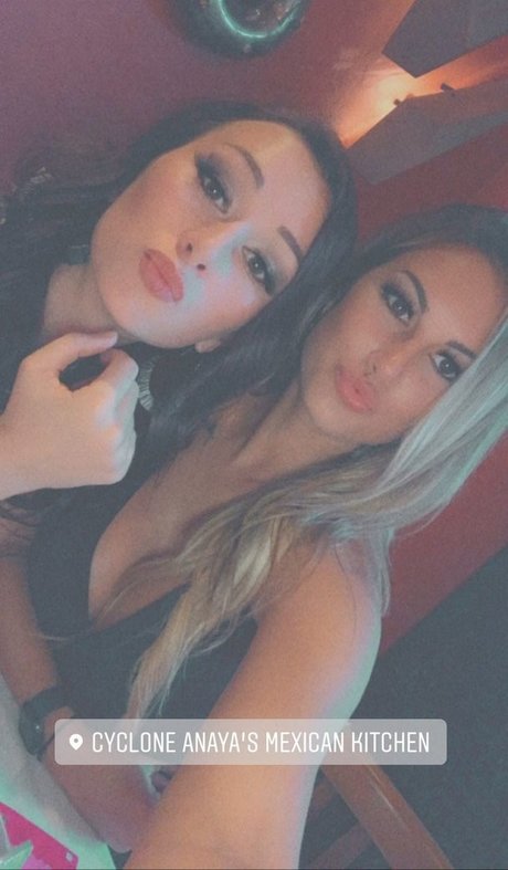 Kayla Lynne Hilton 独占スター 画像