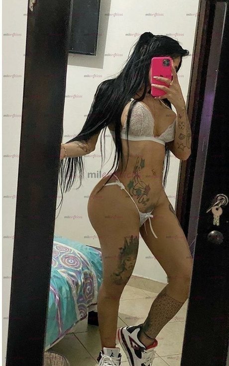 Laura Branyer 美しい女優 画像