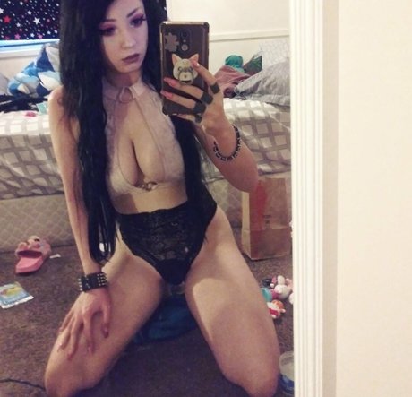 Ghoulempress エロティックなポルノスター ギャラリー