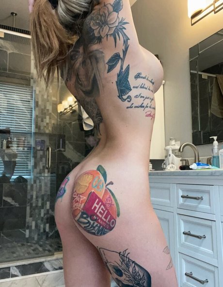 JerayXoXo 裸のスター 写真