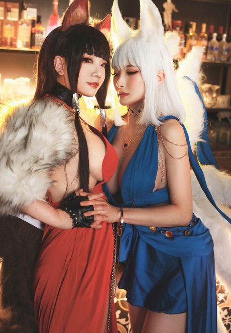 Aza Miyuko 裸のポルノスター 写真
