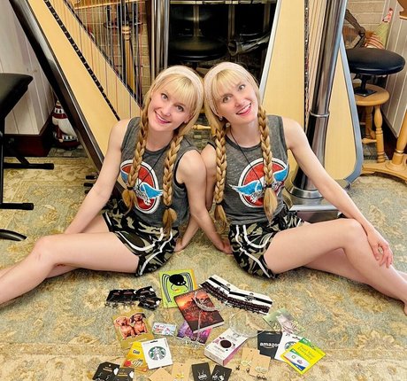 Camille And Kennerly 美しいスター 画像