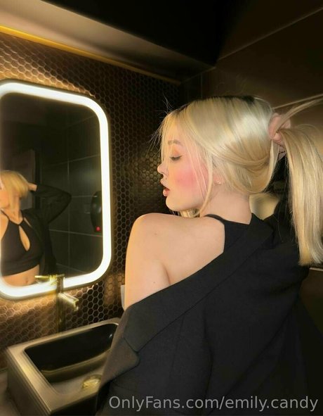 エボニーサマーオンリーファンズ HD 写真