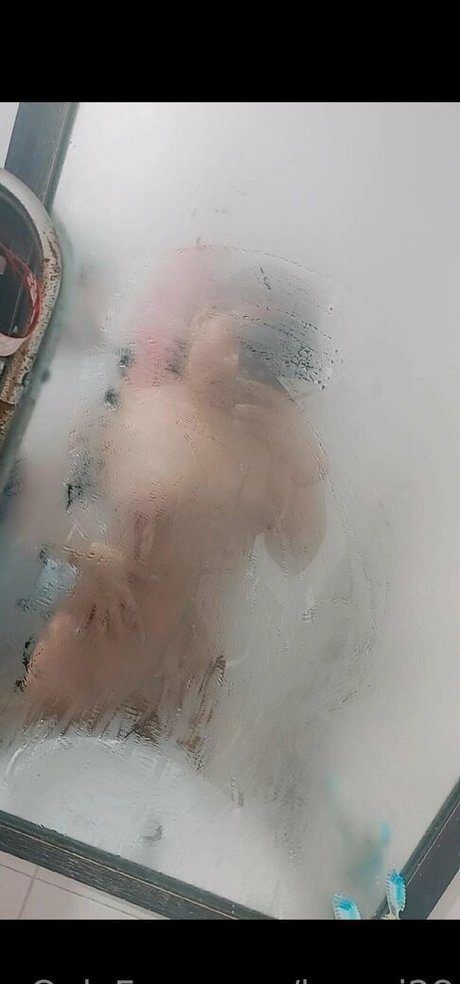 フェイシャルオンリーファンズ セクシー 写真