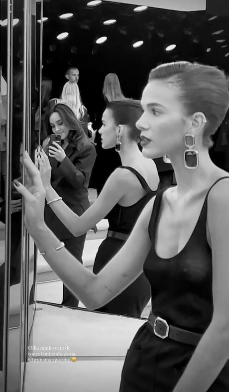 エボニーアナルオンリーファンズ アートヌード 写真