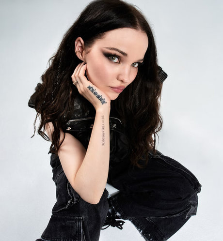 Dove Cameron 最高の女優 写真