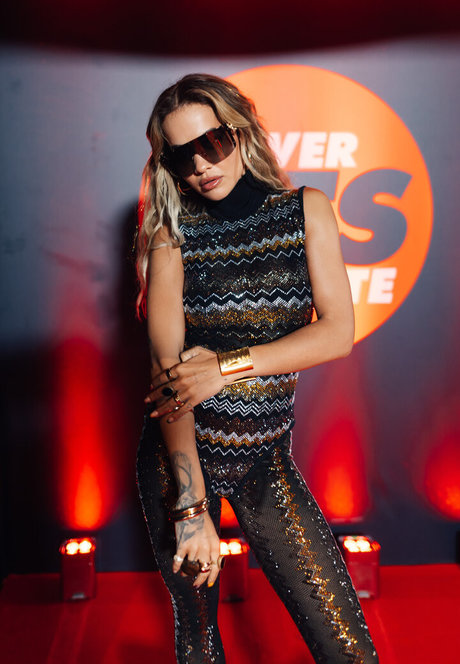 大学のオンリーファンズ セクシー 写真