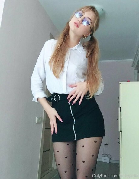 ソーシャルメディアインフルエンサーオンリーファンズ ヌード アーカイブ