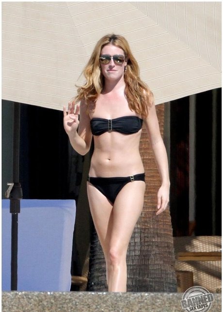 Cat Deeley 裸のスター 写真