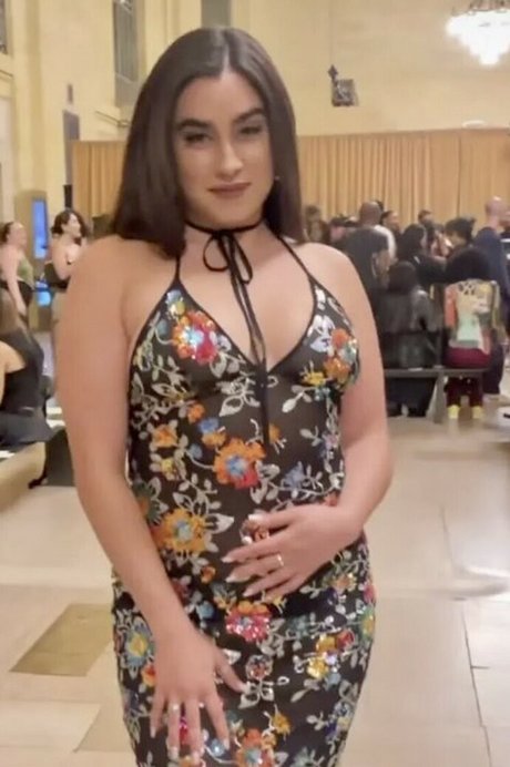 Lauren Jauregui 裸モデル アーカイブ