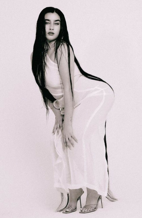 Lauren Jauregui 素敵なポルノスター ギャラリー