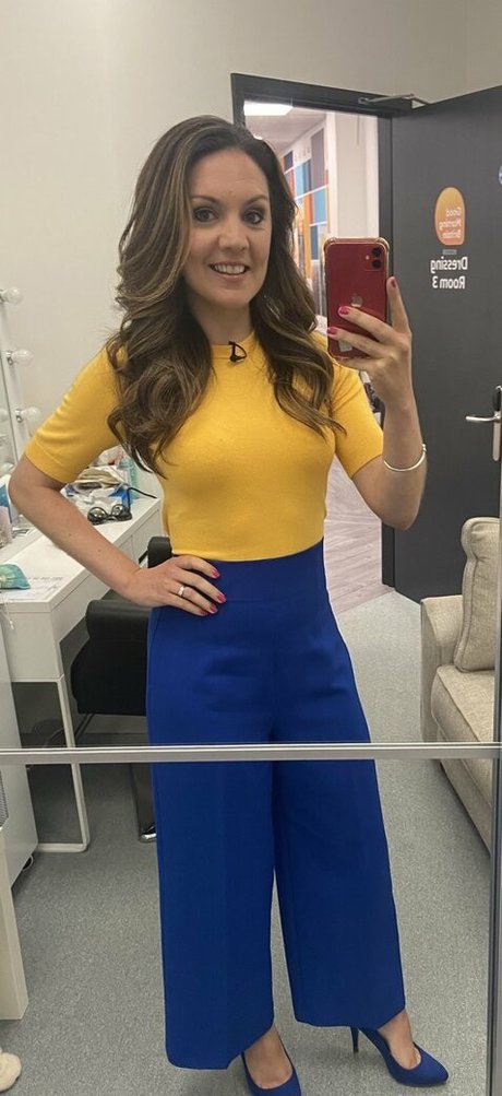 Laura Tobin top profile image