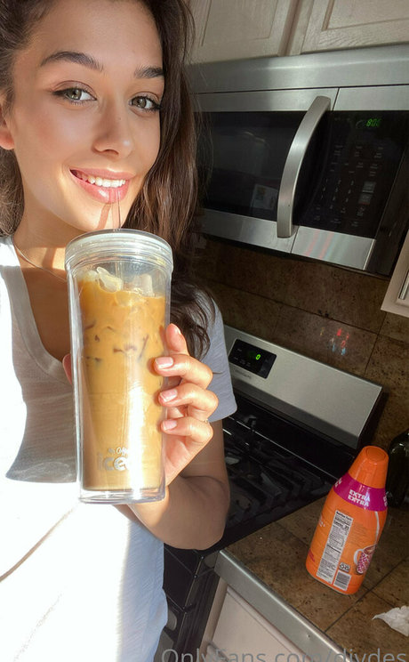 美しいフェラチオオンリーファンズ エロチック 写真