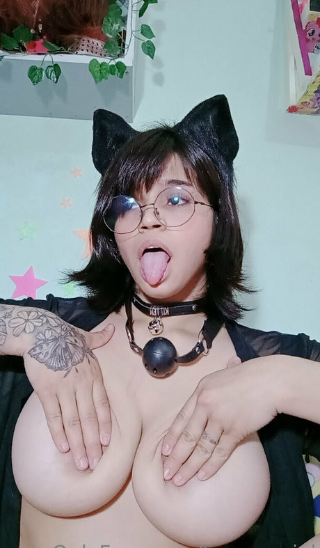 Limonemiel セクシーなポルノスター ギャラリー