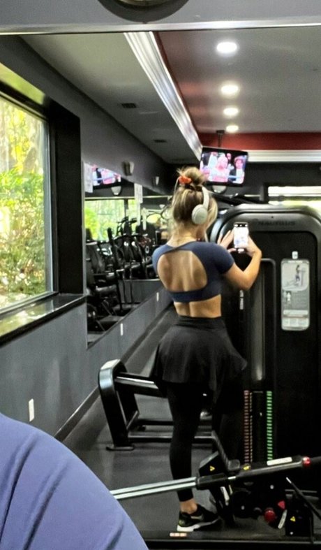 アラブの筋肉オンリーファンズ トップ 写真