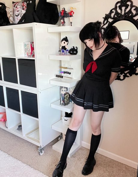 アラブの筋肉オンリーファンズ セクシー裸 写真