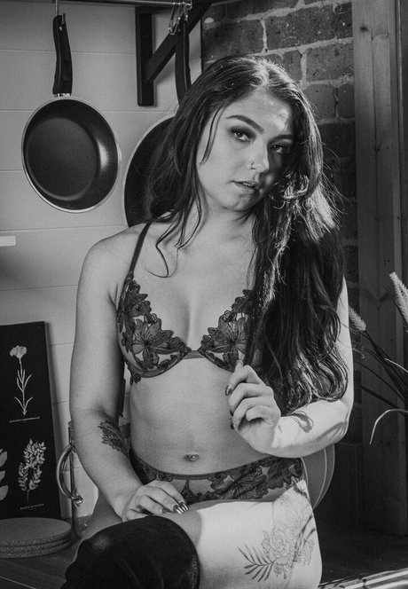 Skye Dolecki ポルノモデル 写真