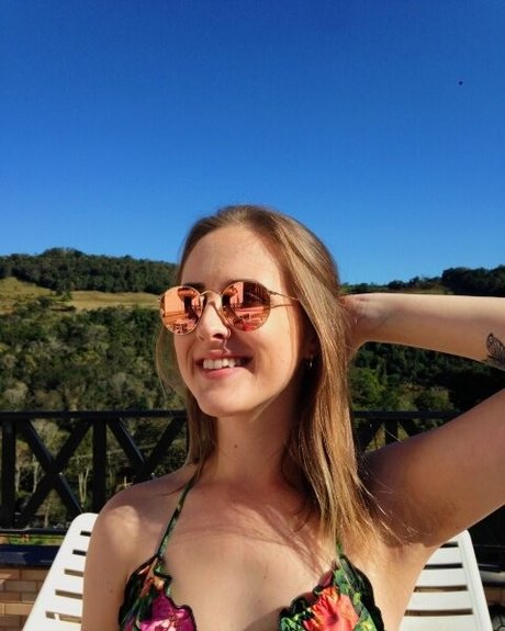 Meninas De Curitiba ヌードのポルノスター ギャラリー