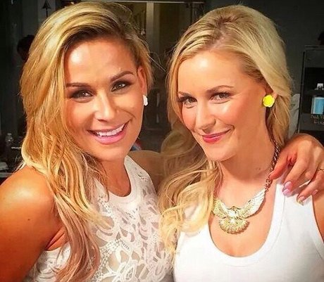 アジア人ニューハーフオンリーファンズ ホットxxx 画像