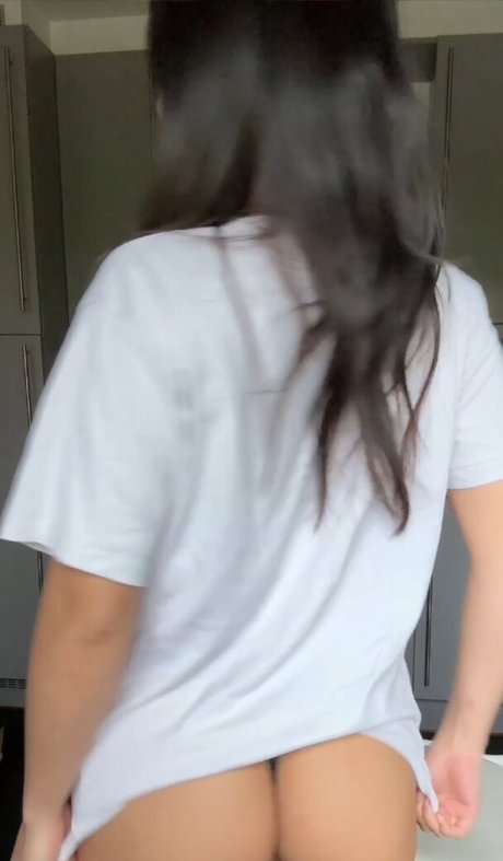 オニオンオンリーファン セクシーヌード 画像