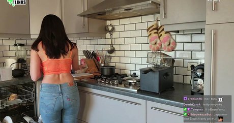 寝取られ無料オンリーファンズ セクシー 画像