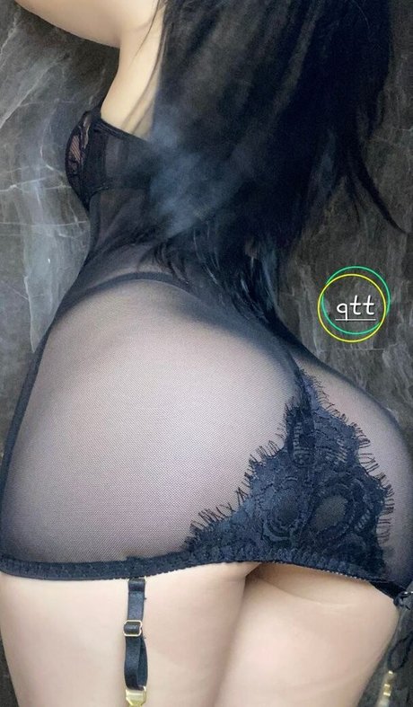 BBW 教師 オンリーファンズ 素敵 写真