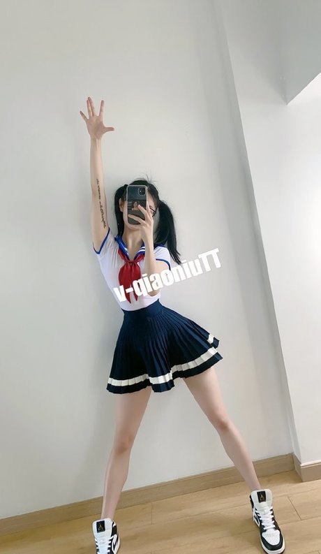 ラテン系ママオンリーファンズ アダルト 写真