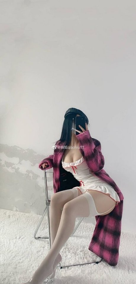 曲線美のオンリーファンズ ポルノグラフィック 写真
