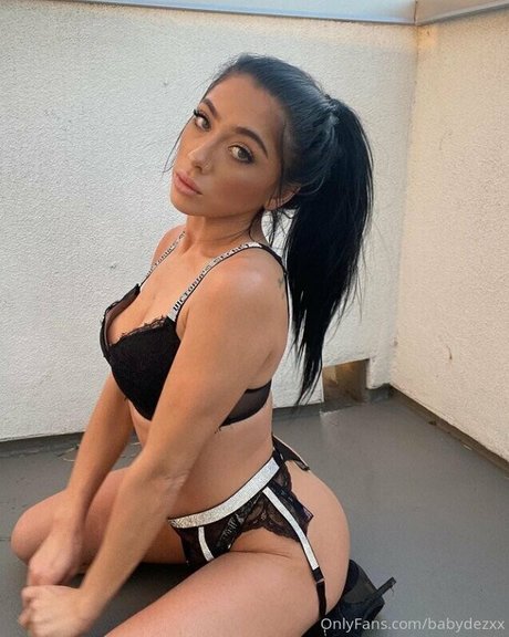 babydezxx top profile image