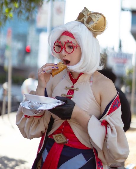 Caytie Cosplay ヌードモデル 写真