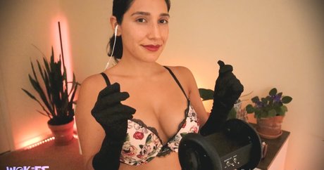 アジア人のお尻オンリーファンズ ホット裸 画像