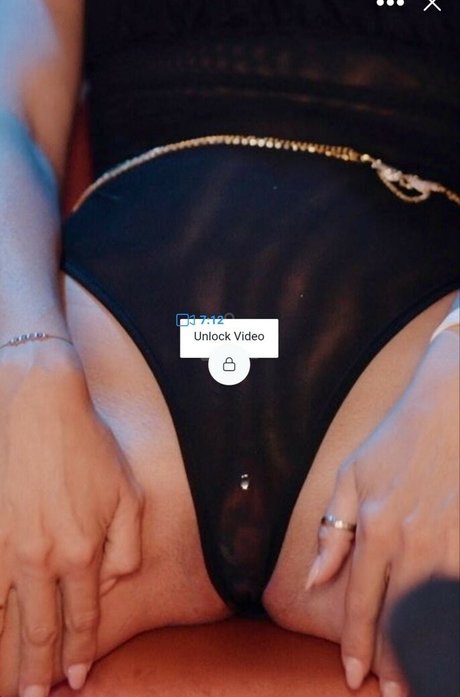 アジア人のセックステープ オンリーファンズ セクシー 写真