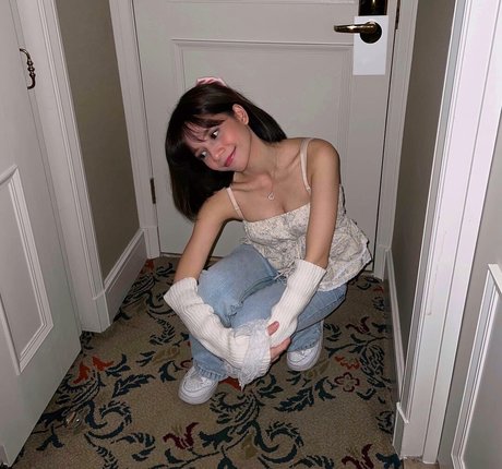 パンツ オンリーファンズ 美しいヌード 画像