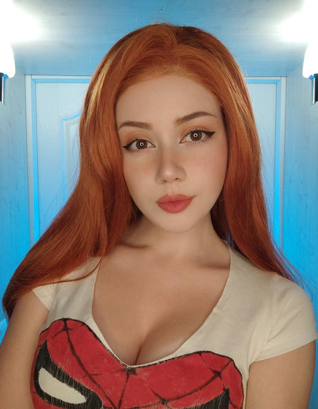 Anastasia Komori 限定スター 写真