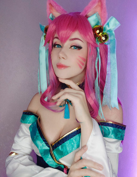 Anastasia Komori エロティックなモデル ギャラリー