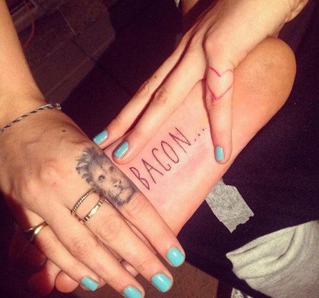 Cara Delevingne ヌードモデル ギャラリー