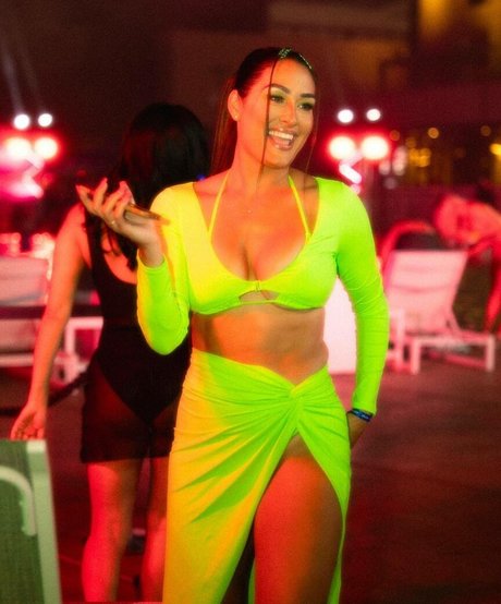 巨乳ラテン系ティーンオンリーファンズ 美しいポルノ 画像
