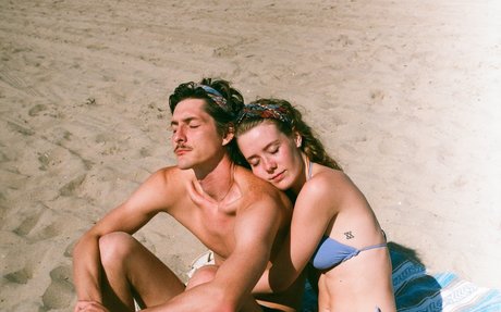 異人種間乱交オンリーファンズ 美しい裸 写真