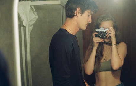 トゥワークオンリーファン セックス ギャラリー