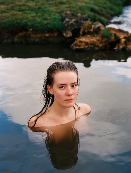 巨根アナルオンリーファンズ アダルト 写真