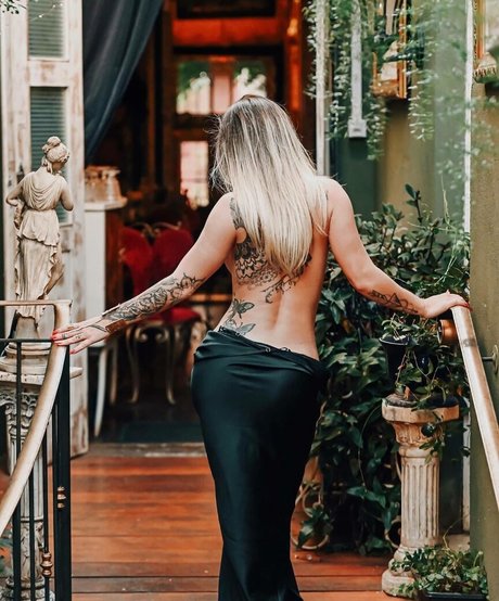 Natalia Casassola アダルトモデル 写真