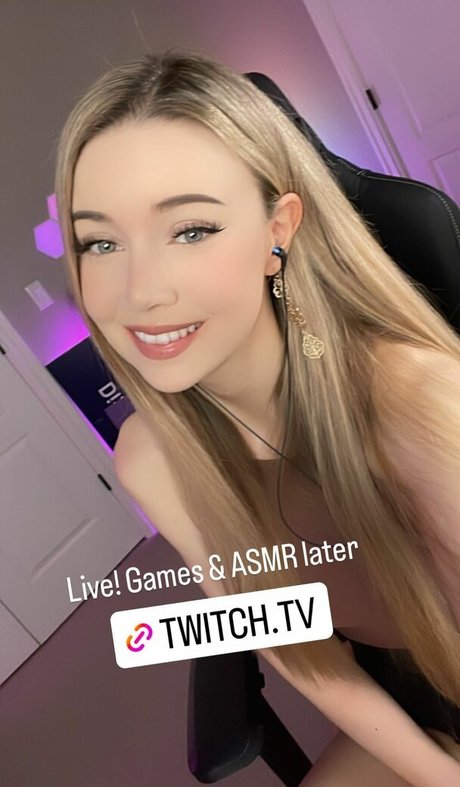 毛深い茂みオンリーファンズ ホットポルノ 写真