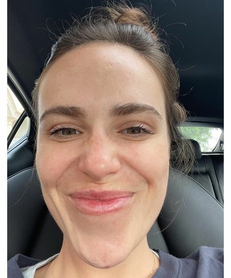 Nicolle Gironda ヌードモデル 画像