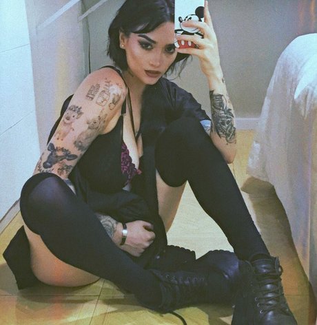 Delfi Peralta セックス女優 写真