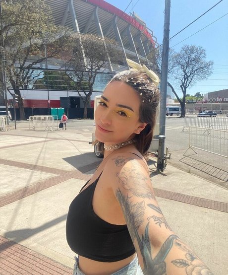 Delfi Peralta ホットモデル 写真