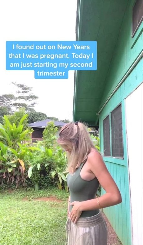 Isabella Abell アート女優 ギャラリー